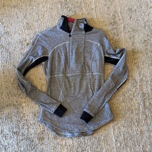 Lululemon size 8 Women’s Gray Quarter-Zip Performance Pull